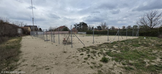 GKSZ TELEK AZ M1 MELLETT