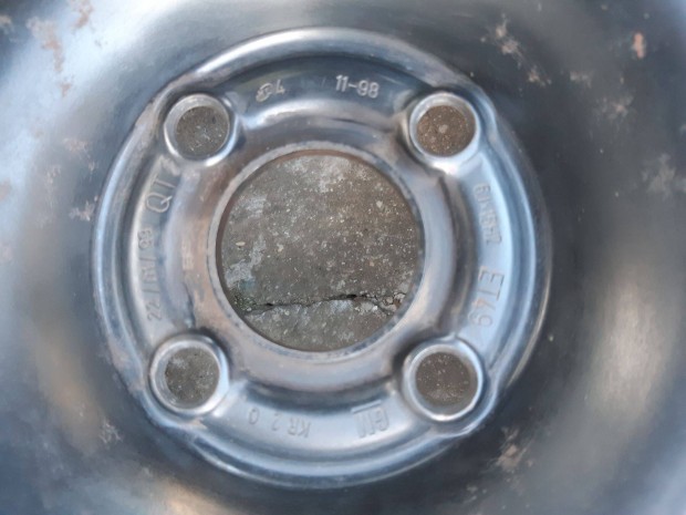 GM Acélfelni 4x100 R15