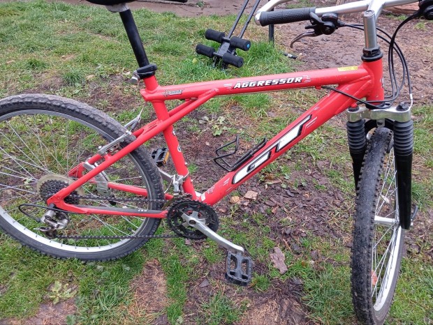 GT Agressor MTB kerkpr 