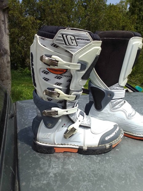 Gaerne Supermotard Enduro motoros csizma újszerű 47, 31 cm bth