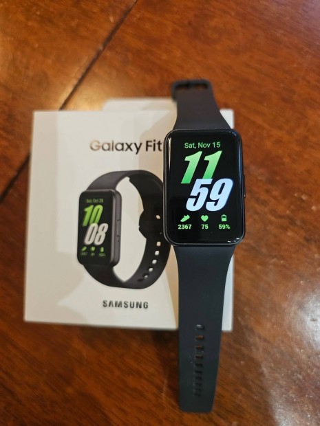 Galaxy Fit3 sport ra Samsung