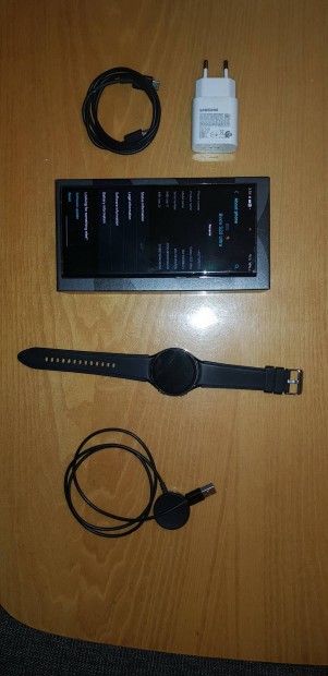 Galaxy S22 Ultra 12/256 Ultragreen | Galaxy Watch 4 szett elad