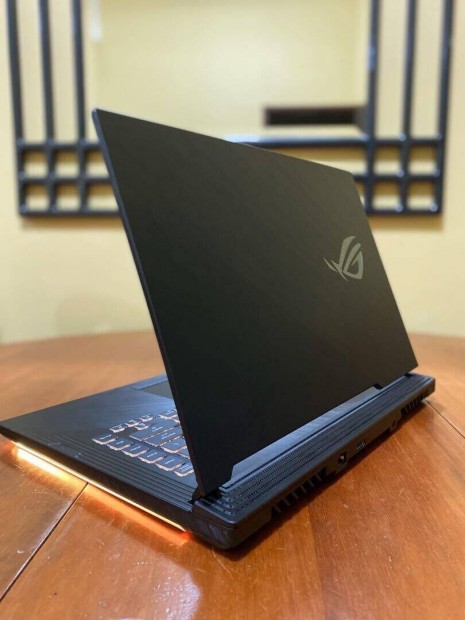 Gamer Asus rug laptop elad 15,6 colos 256GB SSD + 750GB HDD