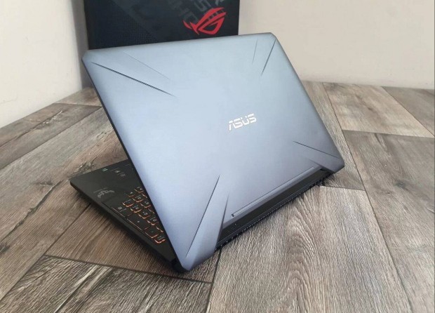 Gamer Asus tuf laptop elad Ryzen 5 Full HD 120 Hz-es IPS