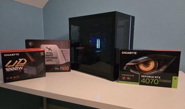 Gamer PC / Ryzen 7 7800x3D / Gigabyte Rtx 4070ti Super / 32 GB