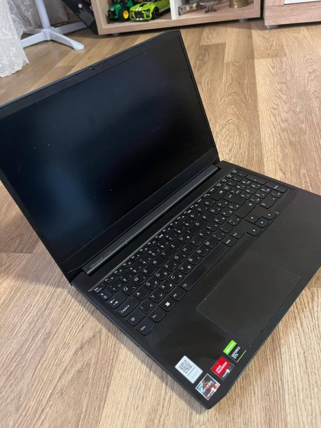 Gamer lenovo ideapad 3 laptop