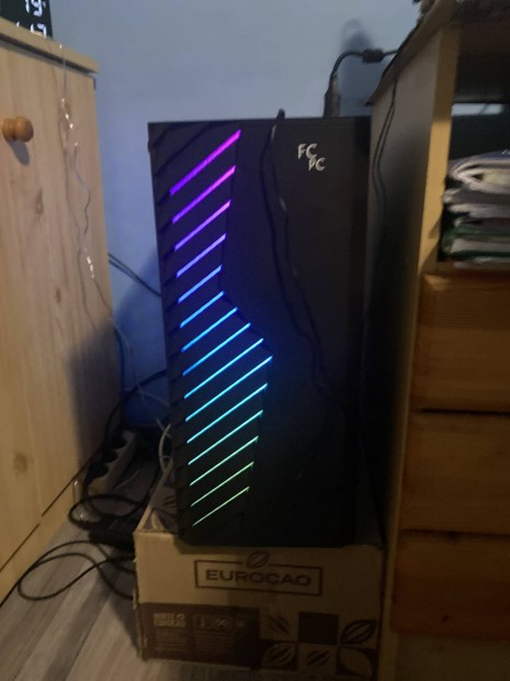 Gamer pc kiegsztkkel 