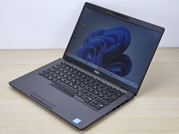 Garancilis Dell Latitude 5400 laptop, Intel Core i5, 8 GB RAM