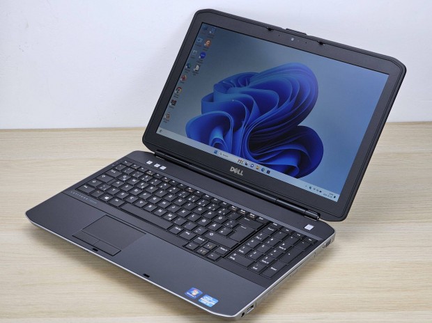 Garancilis Dell Latitude E5530 laptop, Intel Core i5, 8 GB RAM