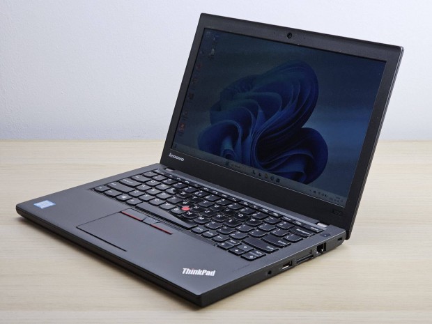 Garanciális Lenovo Thinkpad X250 laptop Intel Core i5 8 GB RAM 256 GB