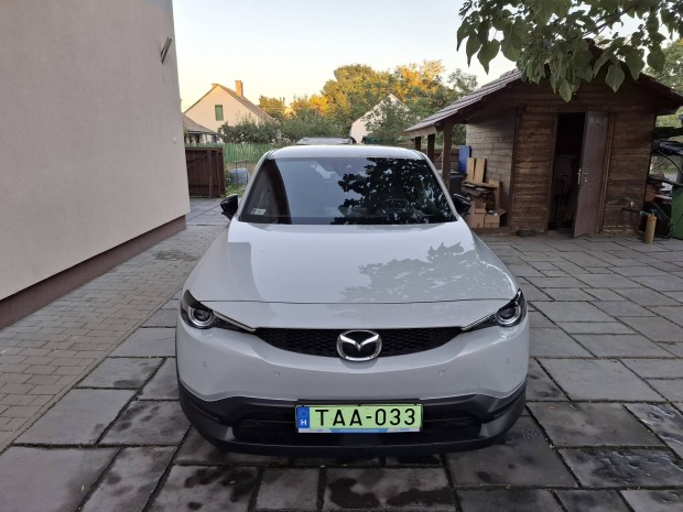 Garancilis Mazda mx30 elad