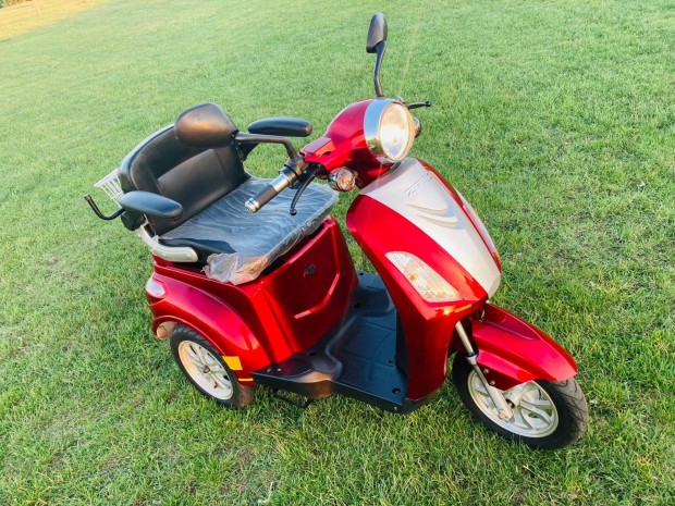 Garanciális Új Akkus Elektromos Robogó MOPED Rokkantkocsi Rokkant