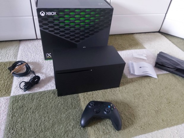 Garancilis Xbox Series X 1TB Tartozkaival Dobozban 