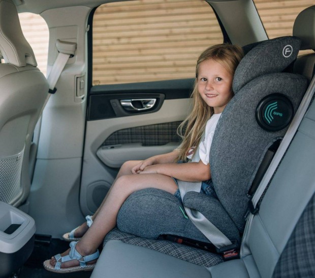 Garanciával Új i-size isofix 9-36 kg 76-150 cm 8 hó-12 évig gyerekülés