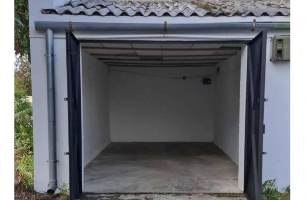 Gar�zs Kecskem�ten, a lengyel piac k�rny�k�n