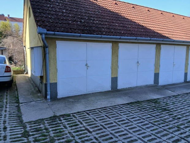 Gar�zs kiad� Gy�r R�vfaluban