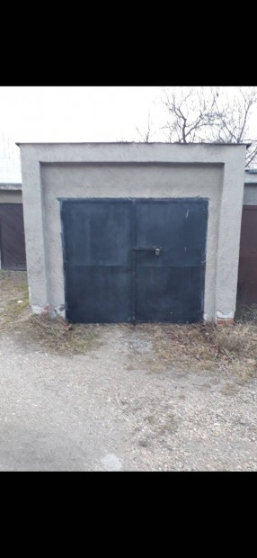 Gar�zs kiad� Miskolcon.