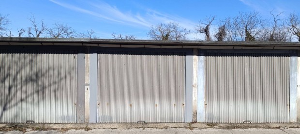 Gar�zs kiad�, Tatab�nya, G�l Istv�n lak�telep