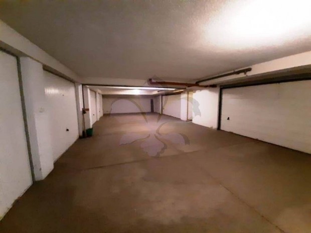 Gar�zs kiad� a Hadh�zi �ton (Hadh�zi �t)