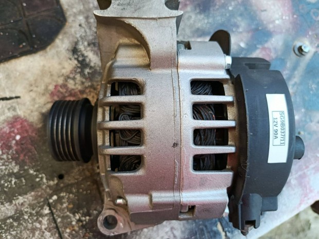 Gar�zs�rit�s: Meredes , stb indit�motor (nem haszn�lt), 2 db gener�tor