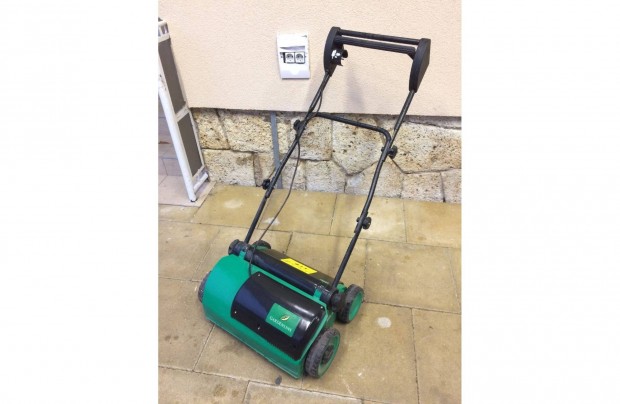 Gardenline 1400 W 33 cm Elektromos Gyep szellztet Flazt