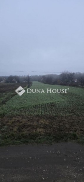 G�rdonyi 1050 nm-es telek elad�