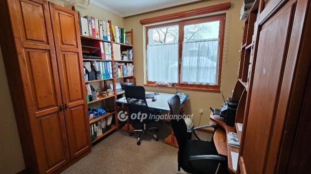 G�rdonyi elad� 144 nm-es h�z