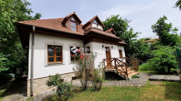 Gárdonyi eladó 290 nm-es ház