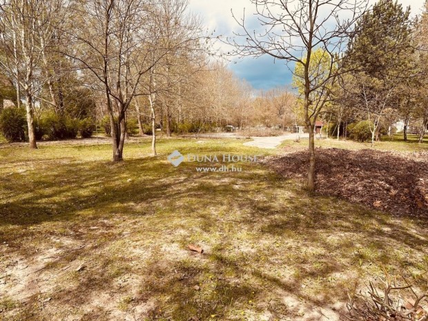 G�rdonyi elad� 4751 nm-es lak�ter�let