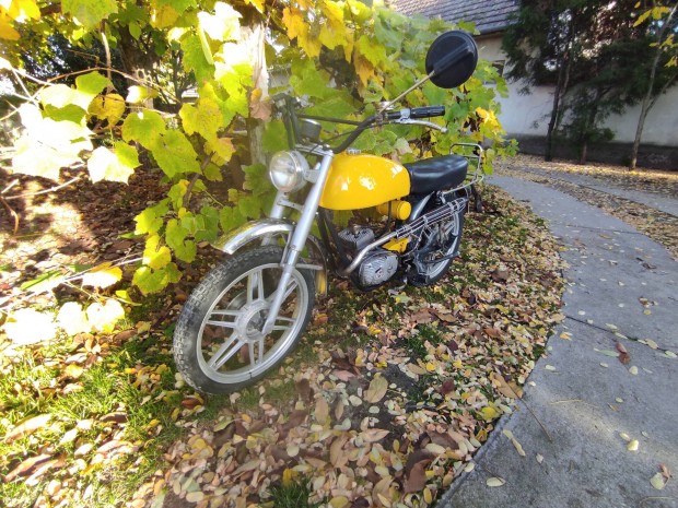 Garelli Olasz kismotor 50 vetern enduro 