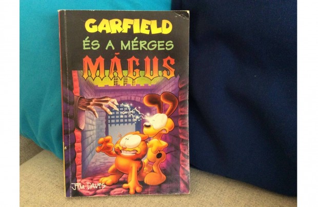 Garfield s a mrges mgus knyv Jim Davis