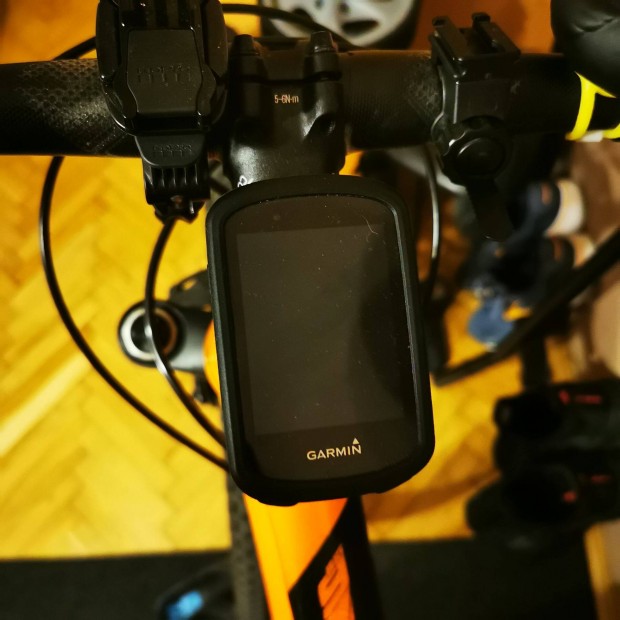 Garmin Edge 830 MTB Bundle Bike Speed, Cadence Sensor 2