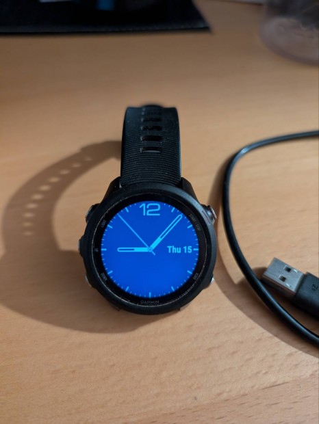 Garmin Forerunner 245 okosóra sportóra
