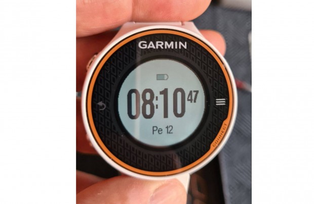 Garmin Forerunner 620, dobozban, tartozkaival