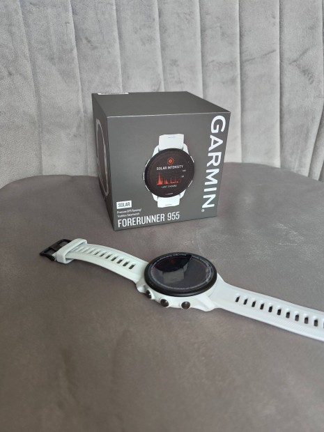 Garmin Forerunner 955 Solar okosóra (garancia 2027 januárig)