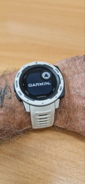 Garmin Instinct Tundra elad