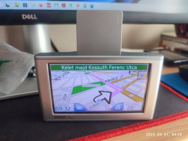 Garmin Nüvi 660 GPS navigáció 2025.10 havi friss térképekkel