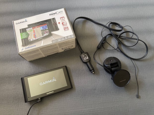 Garmin Nüvi Cam menetrögzítő és navigáció