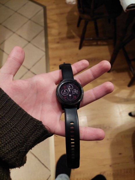 Garmin vivoactive 4s