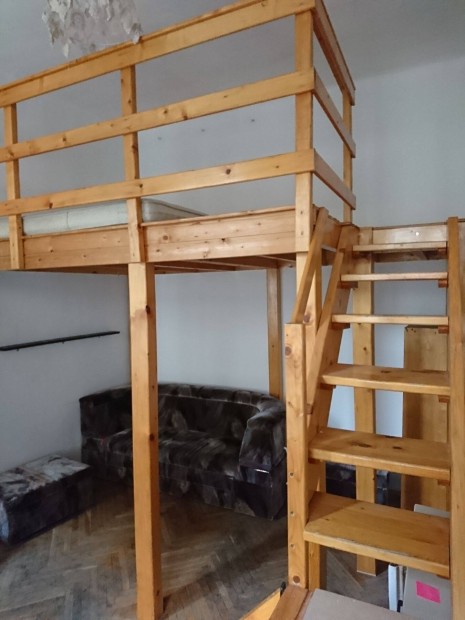 Garzon kiadó a Rákóczi térnél