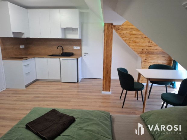 Garzon lak�s Si�fok k�zpontj�ban