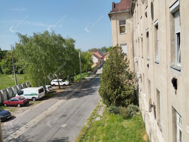 Garzonlakás Győr- Szigetben, az egyetem közelében