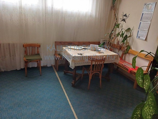 G�vavencsell�n csal�di h�z elad�!