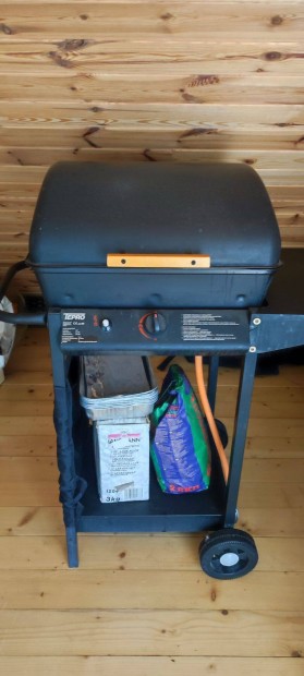 Gázos Grill sütő keveset használt palackkal