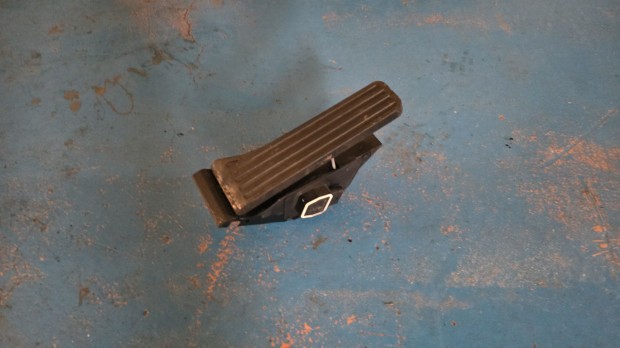 G�zped�l A2043000004 elad�