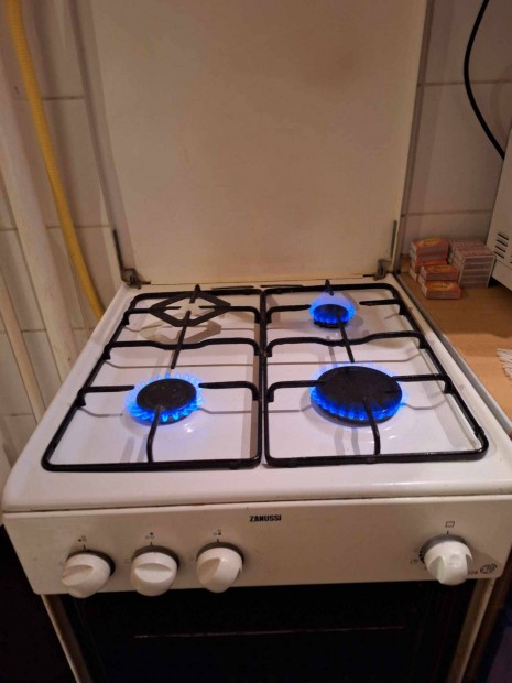 Gáztűzhely megkímélt állapot