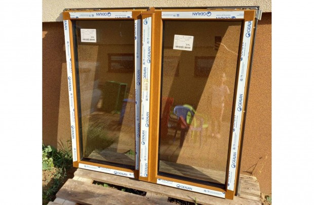 Gealaln Marshall-M9 120 x 120 cm vltszrny aranytlgy ablak