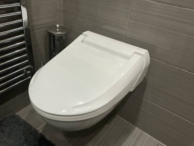 Geberit Aquaclean 4000 + WC cssze