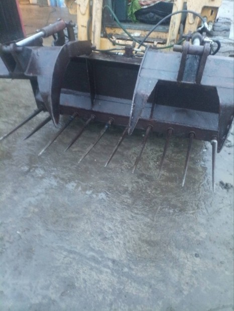 Gehl Tr�gyav�lla