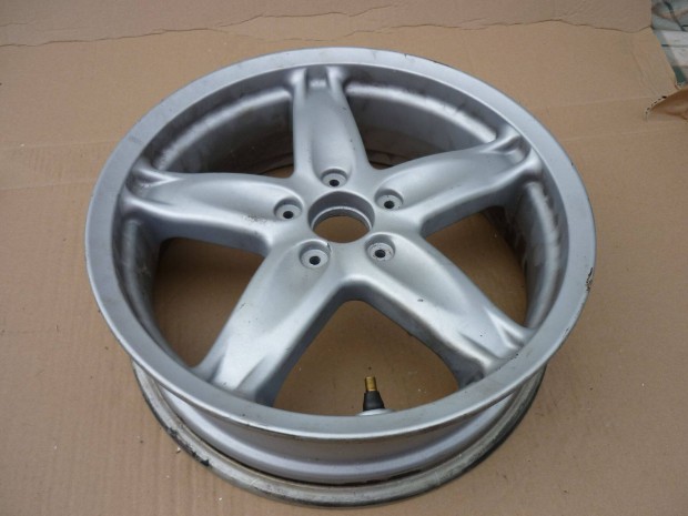 Gelera Nexus 500 h�ts� ker�k